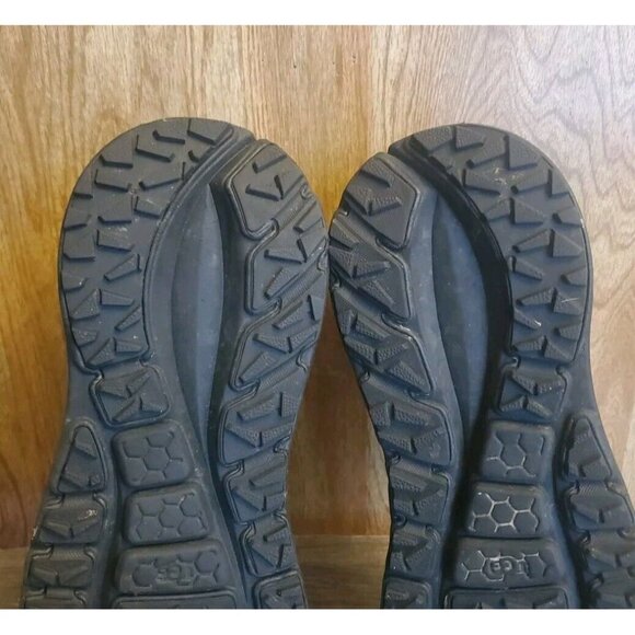 UGG Spill Seam Sneakers Mens Size 10 Black Suede - Picture 6 of 12